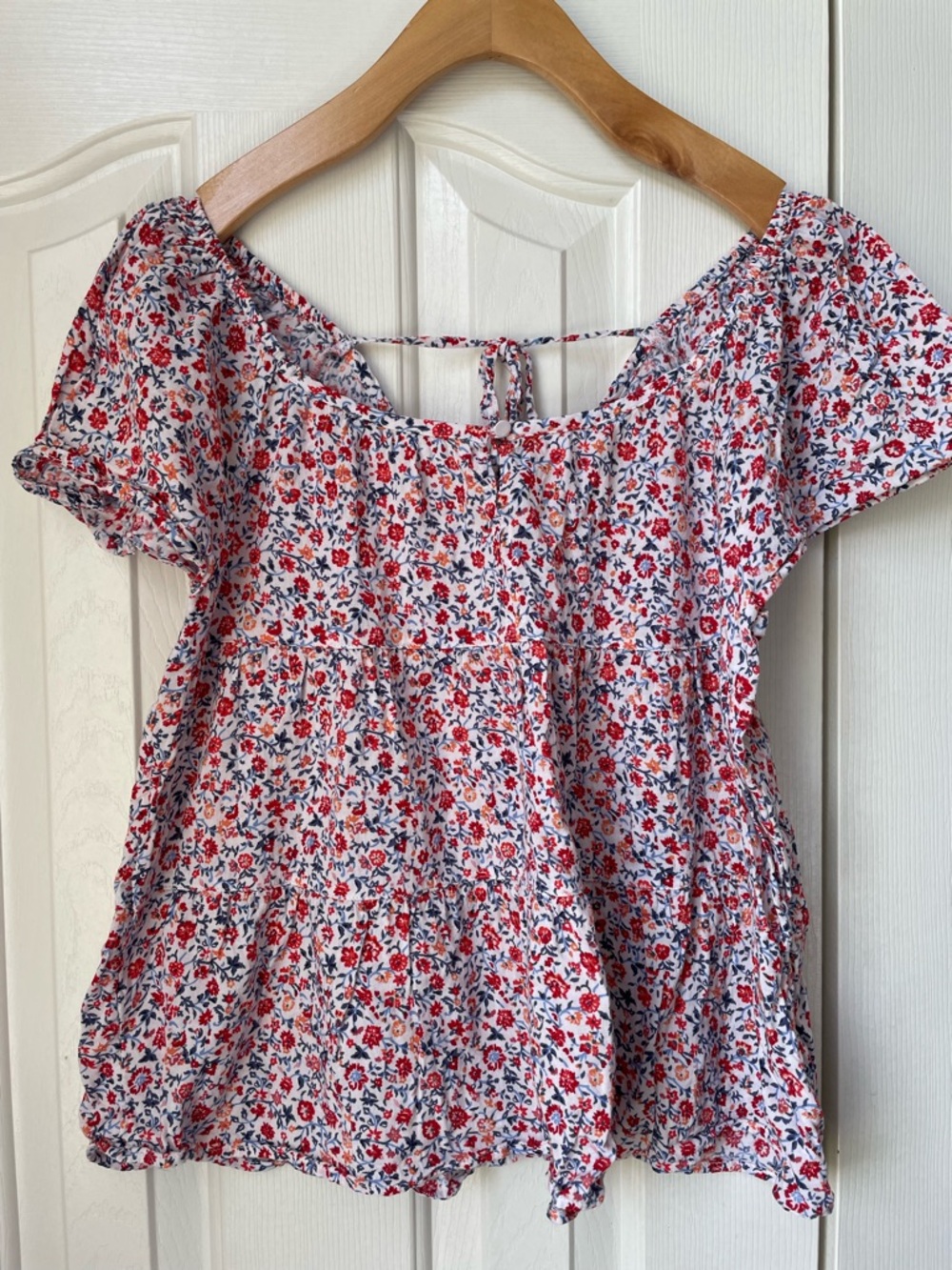 Old Navy White Floral Peasant Top with Tie Back